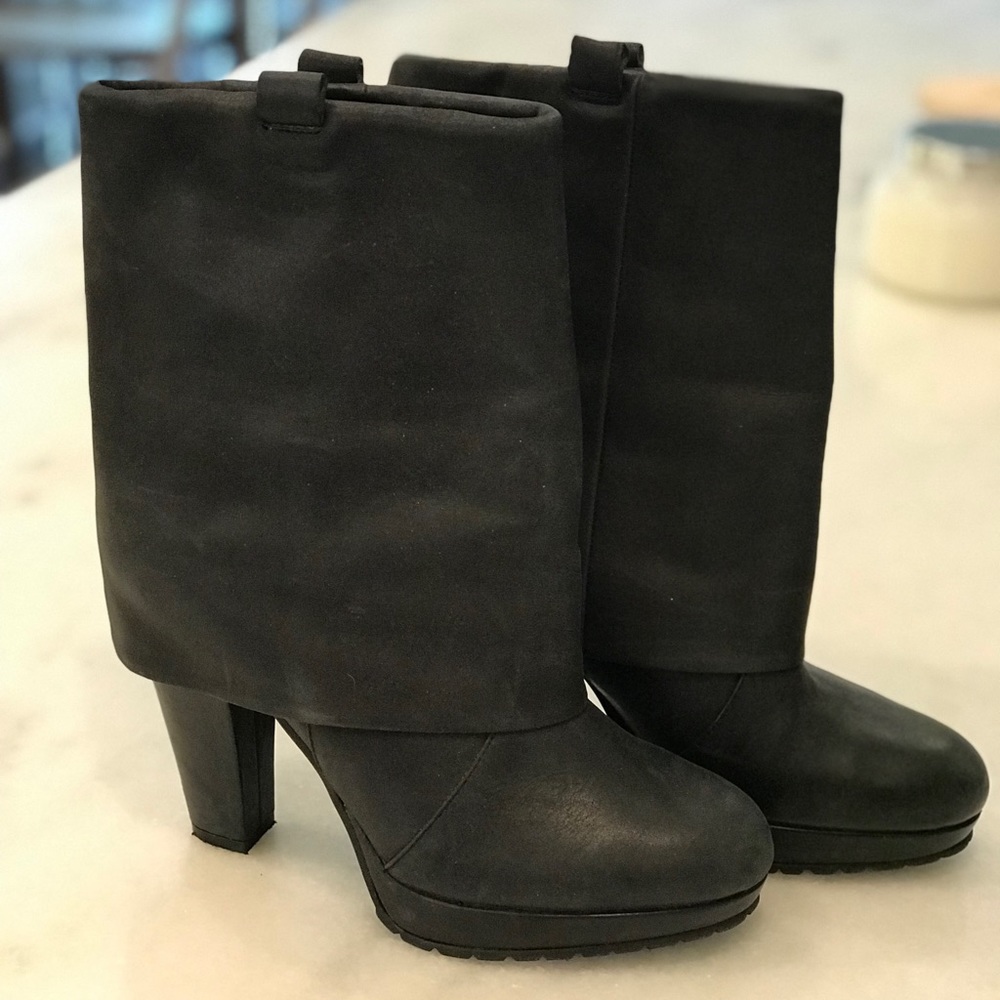 Gap Leather Black Booties